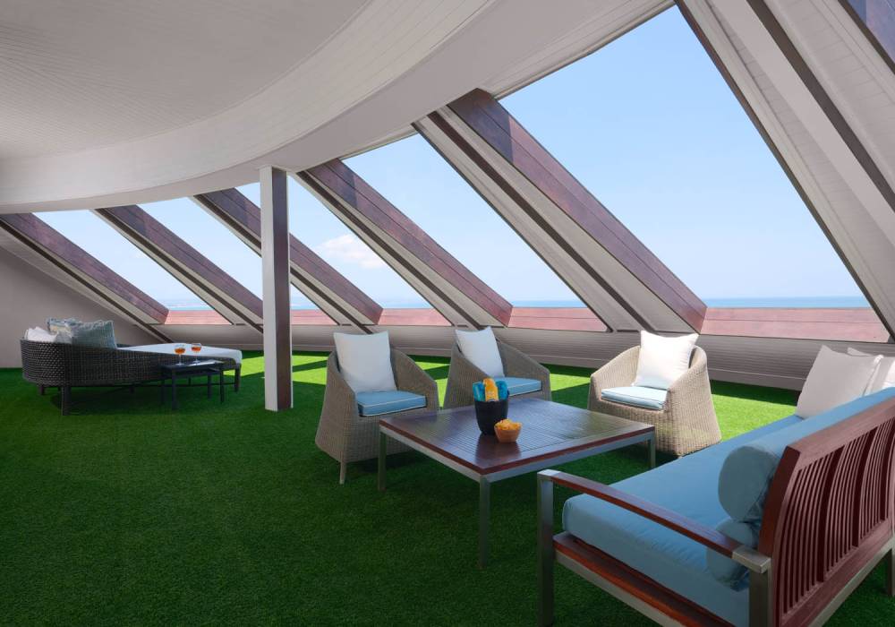 66 penthouse outdoor area