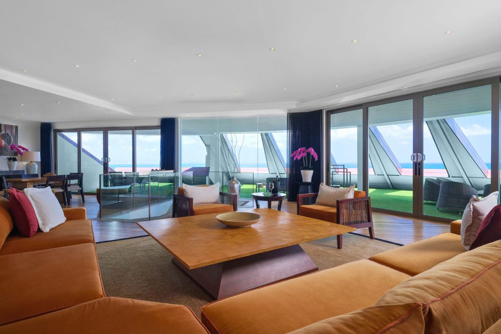 double-six-luxury-hotel-seminyak-66-penthouse-1