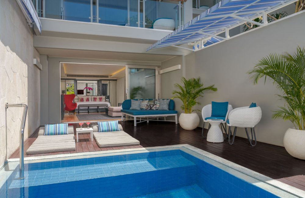 double-six-luxury-hotel-seminyak-deluxe-suite-plunge-pool-1