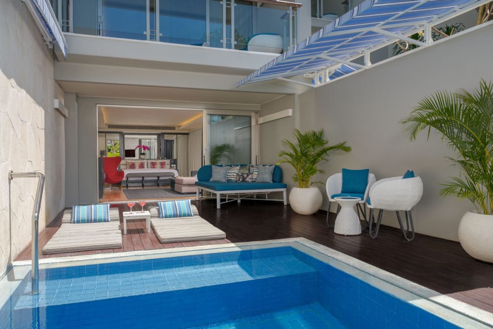 double-six-luxury-hotel-seminyak-deluxe-suite-plunge-pool-1