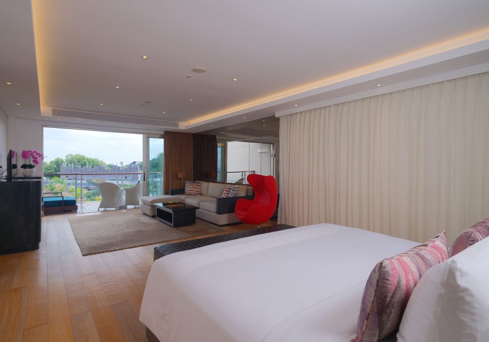 double-six-luxury-hotel-seminyak-penthouse-city-view-2