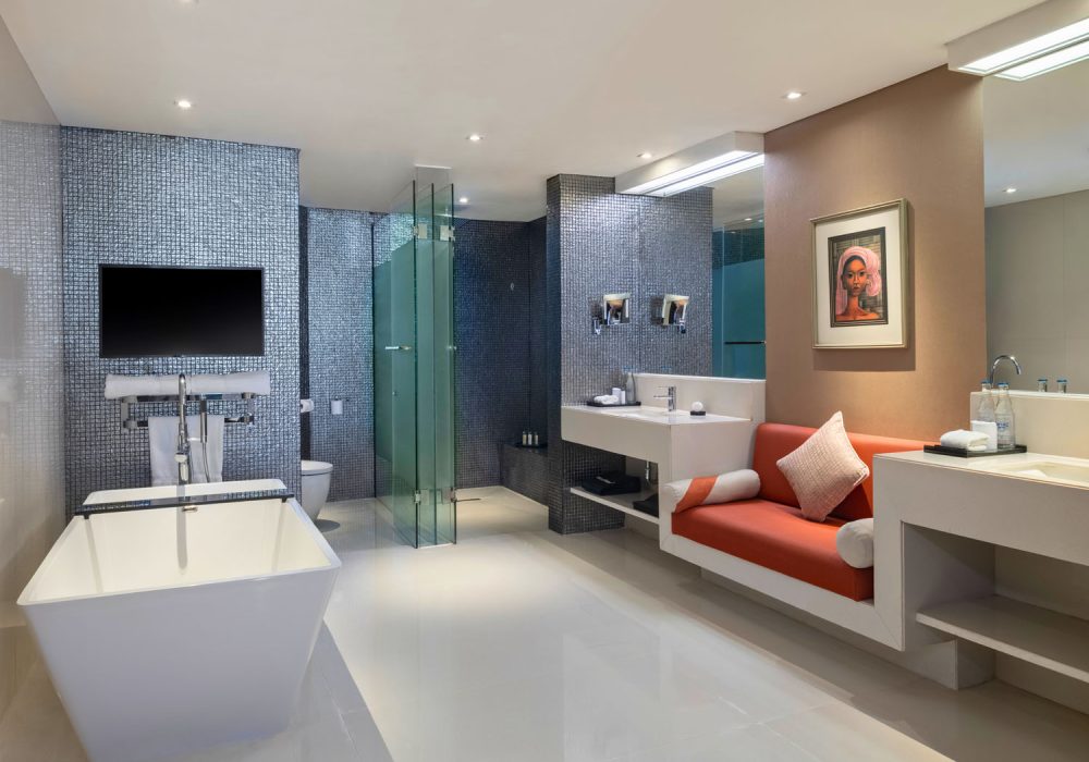 double-six-luxury-hotel-seminyak-penthouse-city-view-3