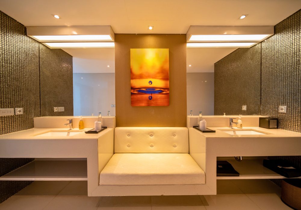 double-six-luxury-hotel-seminyak-penthouse-city-view-5
