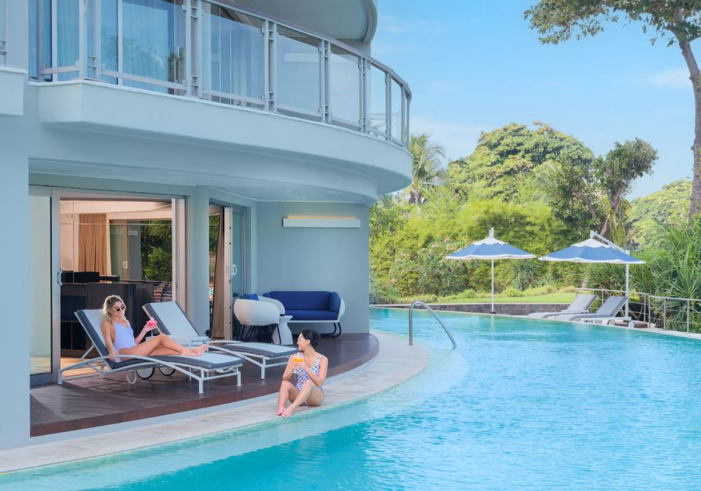 double-six-luxury-hotel-seminyak-premium-suite-pool-access-1