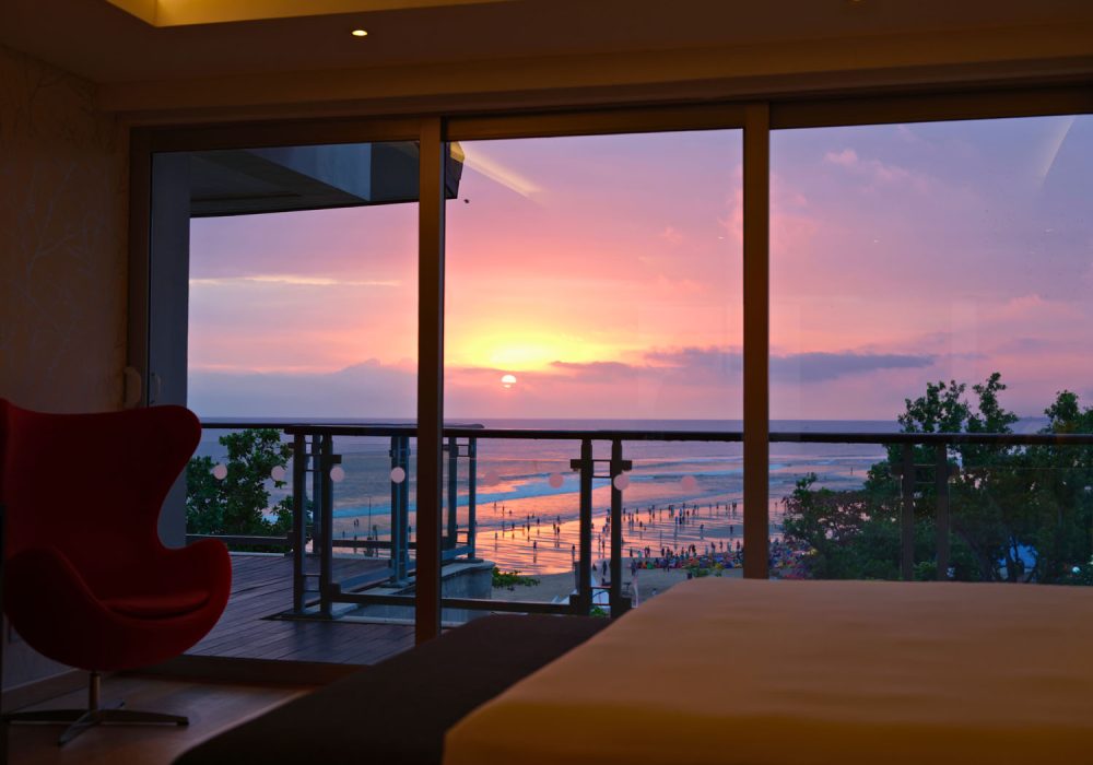 double-six-luxury-hotel-seminyak-two-bedroom-deluxe-suite-ocean-view-5
